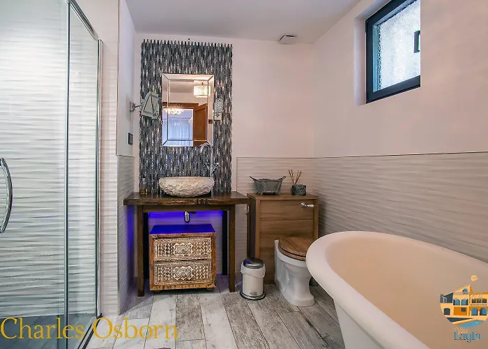 Layla - 5 étoiles - 10 Personnes - Vue Villa *