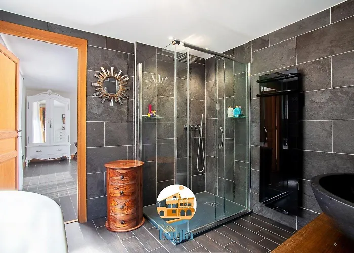 Layla - 5 Etoiles - 10 Personnes - Vue *