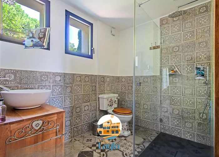 Layla - 5 Etoiles - 10 Personnes - Vue *